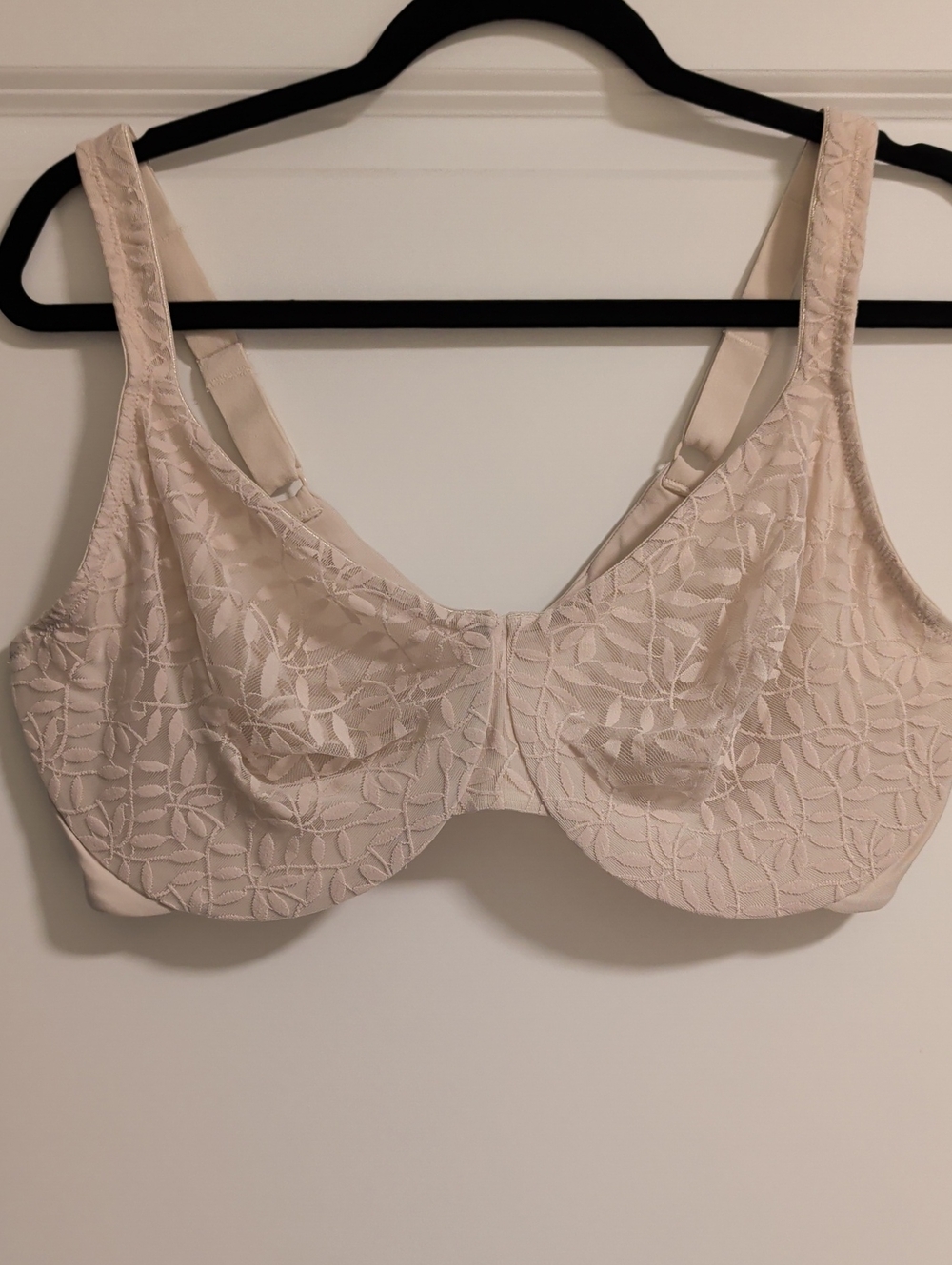 OLGA - 44D  Lace Underwire Bra in Light Blush